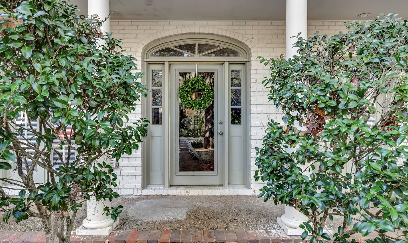Moss Manor